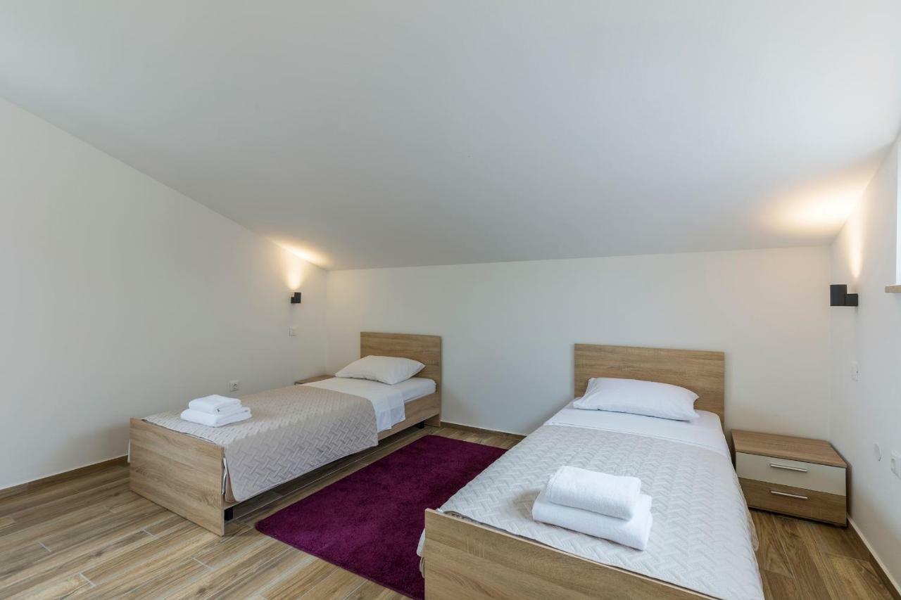 Apartmani Suzi Pula Ngoại thất bức ảnh